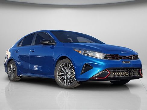 Used 2023 Kia Forte GT-Line image 2