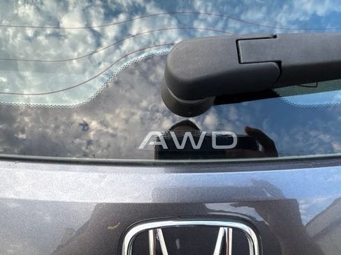Used 2024 Honda HR-V LX image 9