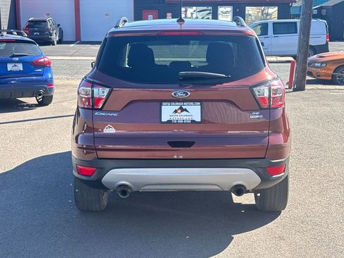 Used 2018 Ford Escape SE w/ SE Sync 3 Package image 6