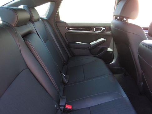 Certified 2025 Honda Civic Sport Touring image 12