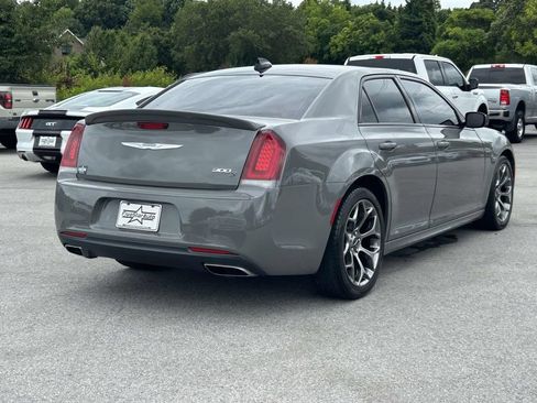Used 2018 Chrysler 300 S w/ S Model Appearance Package RWD image 7