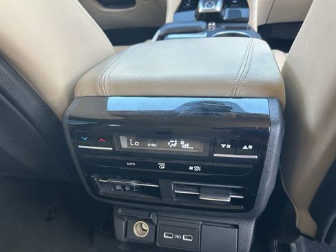 Certified 2023 Acura MDX FWD w/ Technology Package image 16