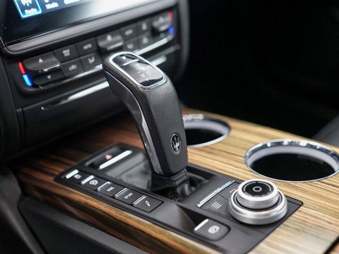 Used 2020 Maserati Quattroporte GTS GranSport image 27