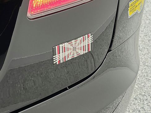 Used 2022 Tesla Model S Plaid image 17