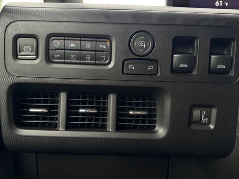 Used 2023 Chevrolet Brightdrop 600 w/ Active Safety Package 2 AWD/4WD image 30