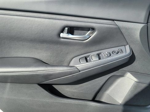 Used 2023 Nissan Sentra SV w/ All-Weather Package FWD image 11