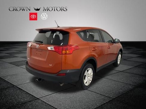 Used 2015 Toyota RAV4 LE FWD image 6