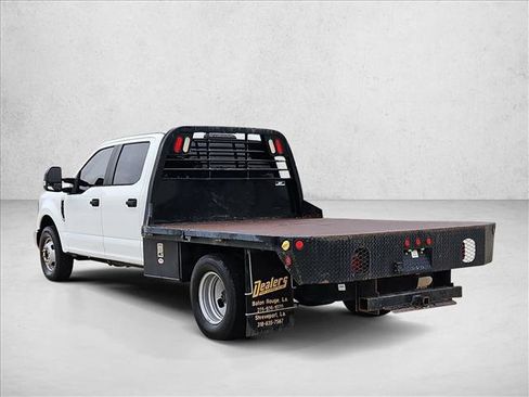 Used 2017 Ford F350 XL w/ Power Equipment Group RWD image 8