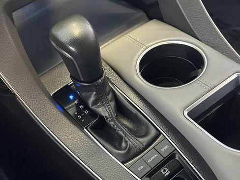 Used 2019 Toyota Avalon XLE w/ Carpet Mat Package FWD image 23