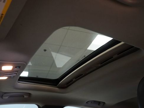 Used 2015 Chevrolet Malibu LT w/ Power Convenience Package image 4