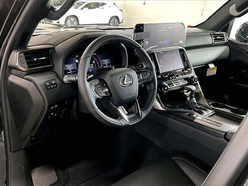 New 2026 Lexus LX 600 4WD w/ Luxury Package image 6