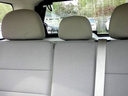 Used 2012 Ford Escape XLT image 8
