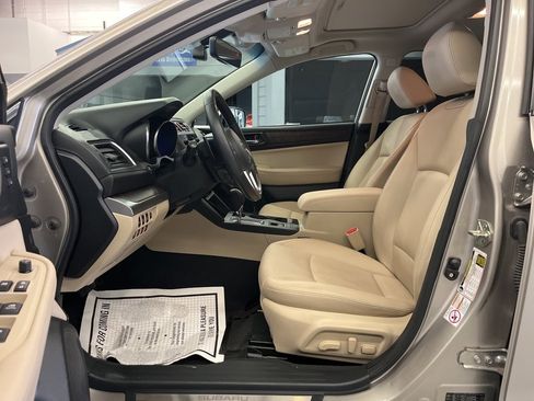 Used 2017 Subaru Outback 2.5i Limited image 10