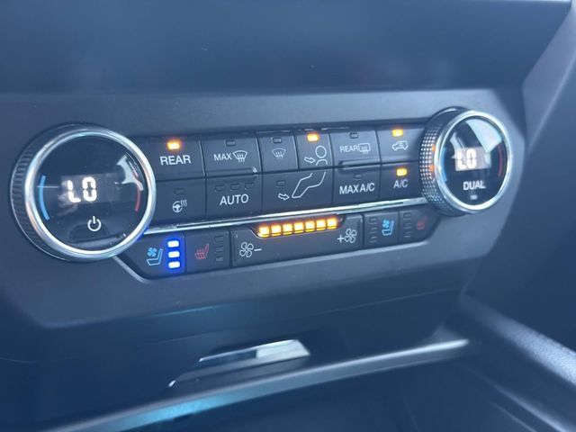 Used 2019 Ford Expedition XLT w/ Equipment Group 202A RWD image 29