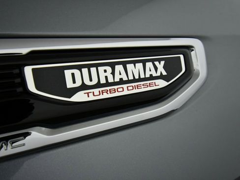 Used 2025 GMC Sierra 1500 Denali w/ Technology Package AWD/4WD image 18