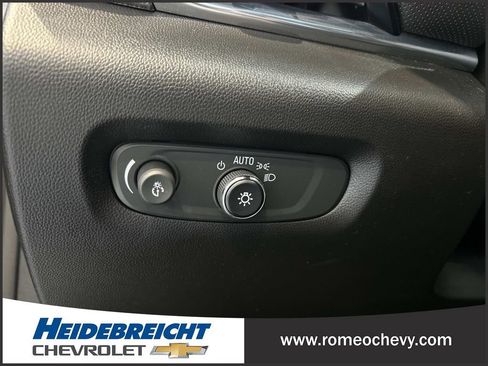 Certified 2023 Chevrolet Traverse Premier image 19