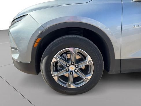 Used 2023 Chevrolet Blazer LT w/ Convenience Package image 9