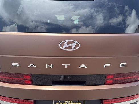Used 2024 Hyundai Santa Fe Limited FWD image 12