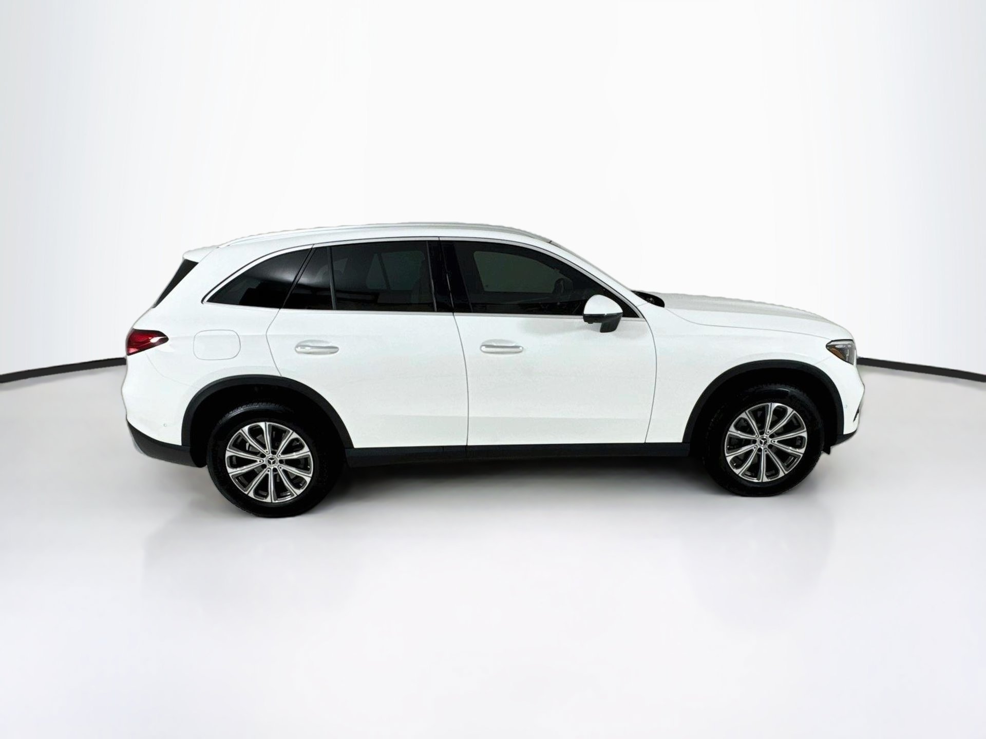 Certified 2026 Mercedes-Benz GLC 300 image 9