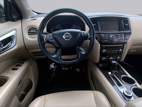 Used 2016 Nissan Pathfinder SL w/ SL Premium Package AWD/4WD image 5