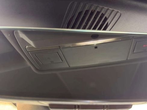 Used 2019 Jaguar F-TYPE Coupe image 33