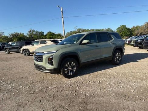 New 2026 Chevrolet Equinox LT FWD image 2