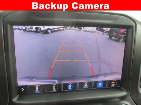 Used 2022 GMC Sierra 2500 AT4 w/ AT4 Premium Plus Package image 16