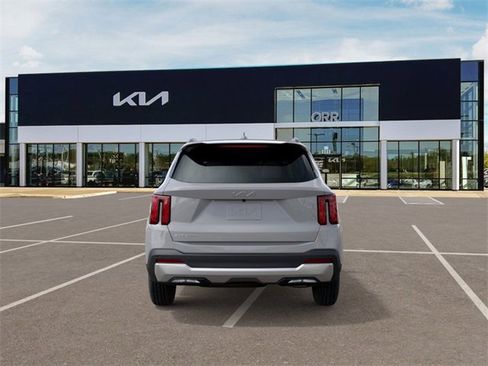 New 2026 Kia Sorento S w/ S Panoramic Sunroof Package image 5