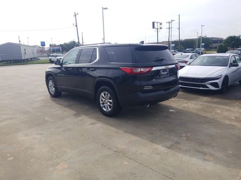 Used 2021 Chevrolet Traverse LS FWD image 5