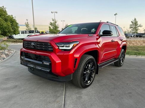 Used 2026 Toyota 4Runner Platinum AWD/4WD image 3