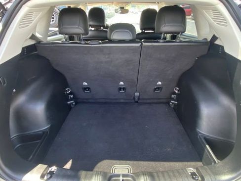 Used 2020 Jeep Compass Latitude FWD image 25