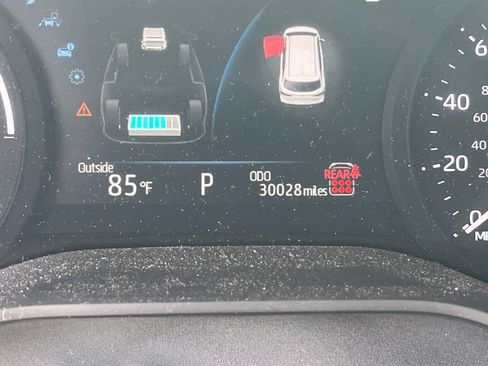 Used 2025 Toyota Sienna LE FWD image 7