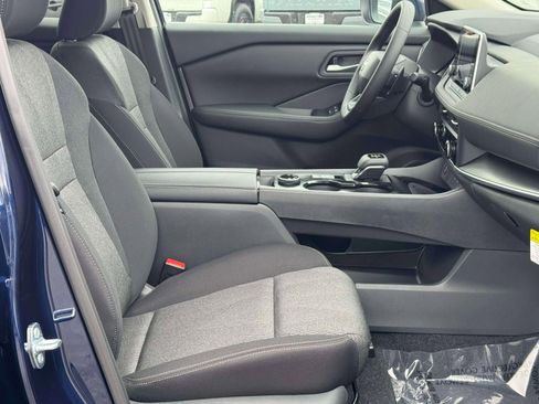 New 2026 Nissan Rogue SV AWD/4WD image 23