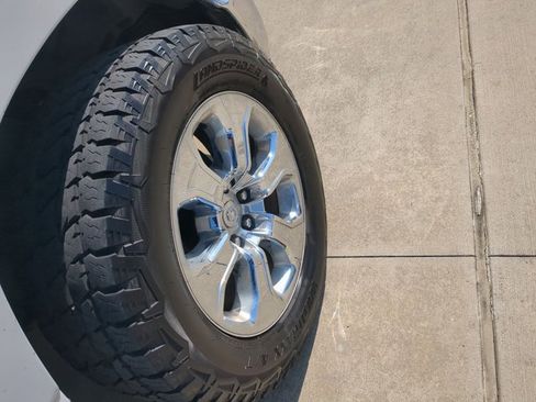 Used 2024 RAM 1500 Lone Star RWD image 22