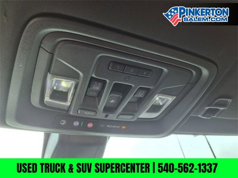 Used 2022 Chevrolet Silverado 1500 High Country w/ Technology Package image 30