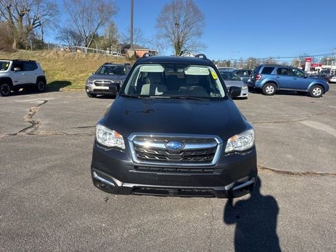 Used 2017 Subaru Forester 2.5i Premium w/ Popular Package #2A image 3