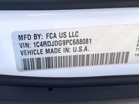 Used 2023 Dodge Durango GT image 33