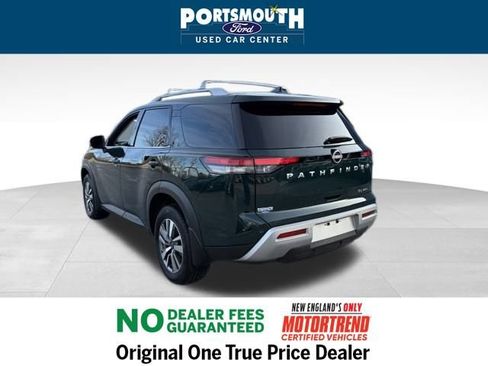 Used 2025 Nissan Pathfinder SL image 27