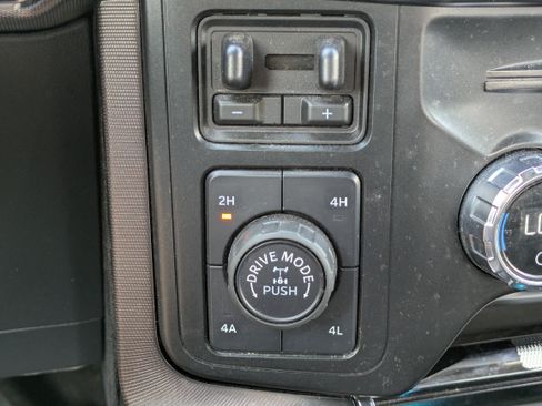 Used 2021 Ford F150 Platinum w/ Equipment Group 701A High AWD/4WD image 30