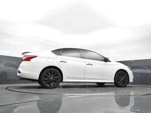 Used 2018 Nissan Sentra SR w/ SR Midnight Edition Package FWD image 29