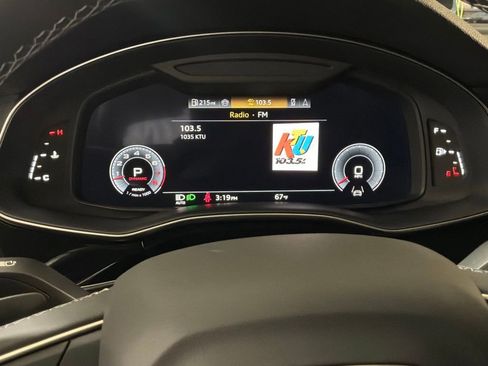 Used 2025 Audi Q8 Premium w/ Convenience Package AWD/4WD image 14
