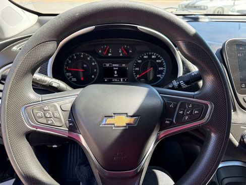 Used 2023 Chevrolet Malibu LT FWD image 21