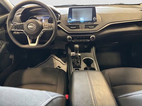 Used 2022 Nissan Altima 2.5 SV AWD/4WD image 11
