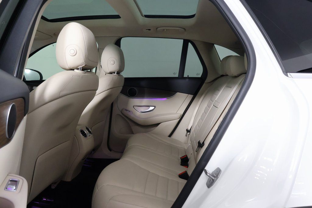 Used 2021 Mercedes-Benz GLC 300 image 11