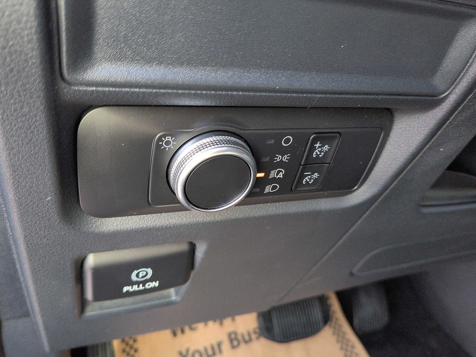 Used 2022 Ford Expedition XLT AWD/4WD image 15