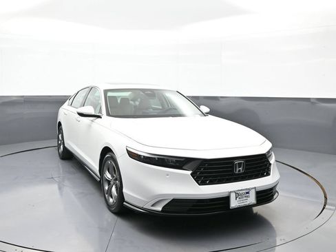 Certified 2024 Honda Accord EX-L image 3