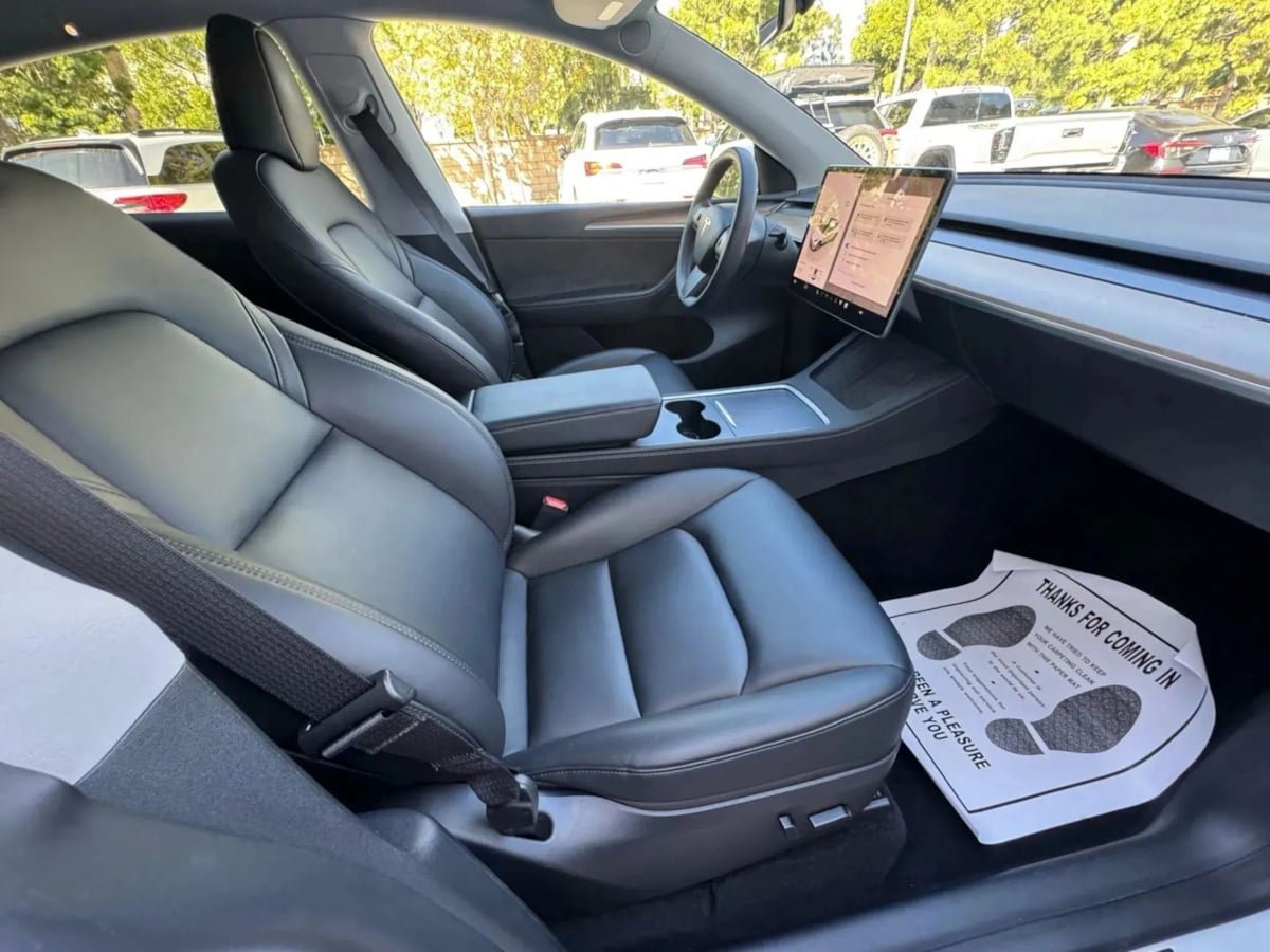 Used 2023 Tesla Model Y Long Range AWD/4WD image 14