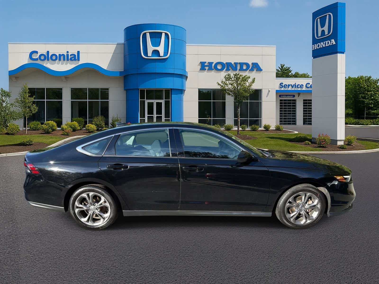 Used 2023 Honda Accord EX image 7