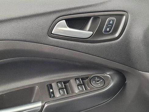 Used 2019 Ford Escape SE FWD image 27