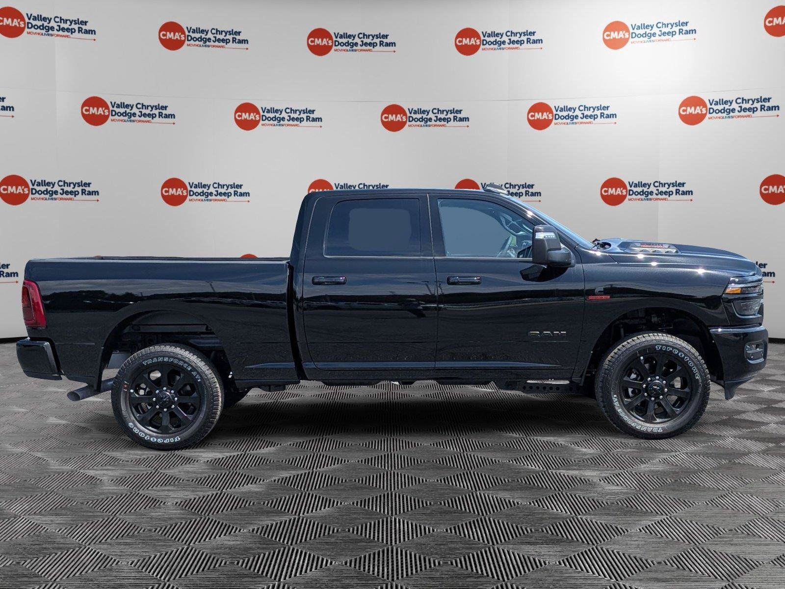 New 2026 RAM 2500 Laramie w/ Night Edition AWD/4WD image 4
